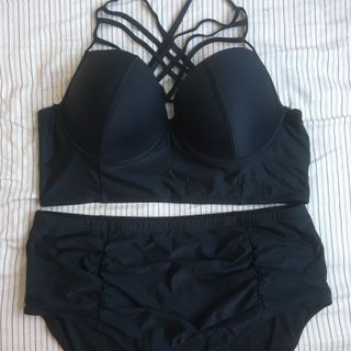 (Category: ) located in . Submitted by syhmart (Listing ID 1089678491, Image 1). Description: .