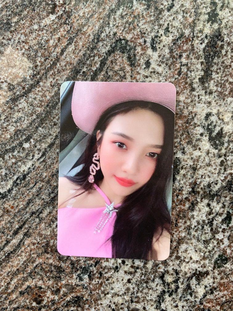 Red Velvet Photocards Joy, Hobbies & Toys, Memorabilia & Collectibles
