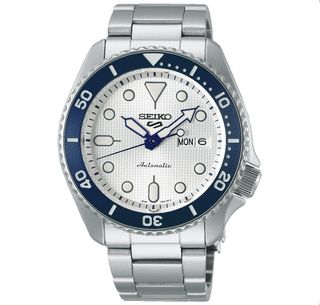 (Category: ) located in . Submitted by s13bespoke (Listing ID 1089643384, Image 1). Description: .
