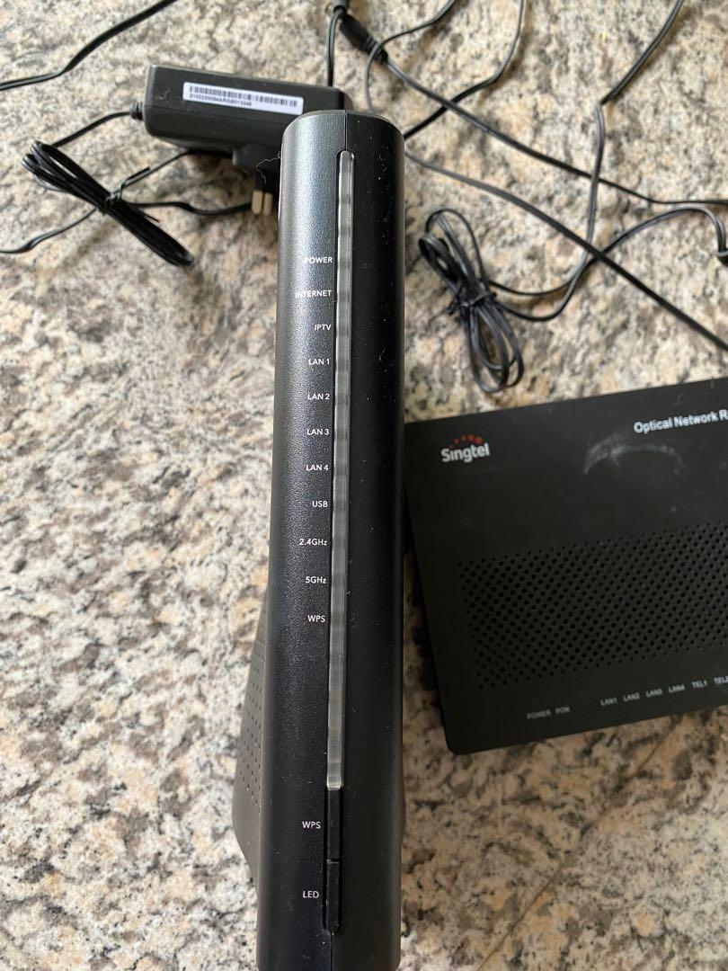 Singtel wifi gigabit router AC plus and optical network router