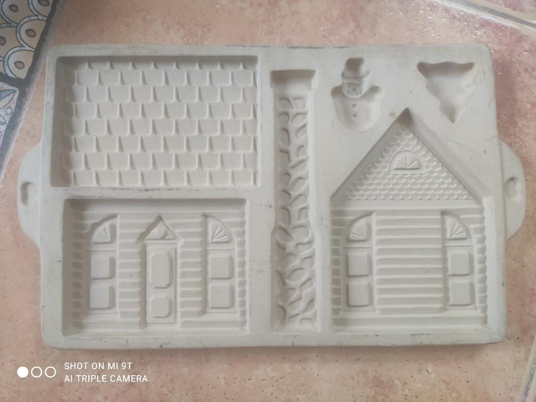 Vintage Pampered Chef Gingerbread House Moulder (Category: Bakeware) located in Davao. Submitted by papa1919 (Listing ID 1089597203, Image 2). Description: Rare & collectible. Made in USA. 3 pieces available..