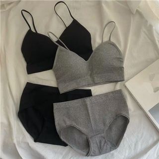 (Category: ) located in . Submitted by shuzzzzzzz (Listing ID 1089674741, Image 1). Description: .