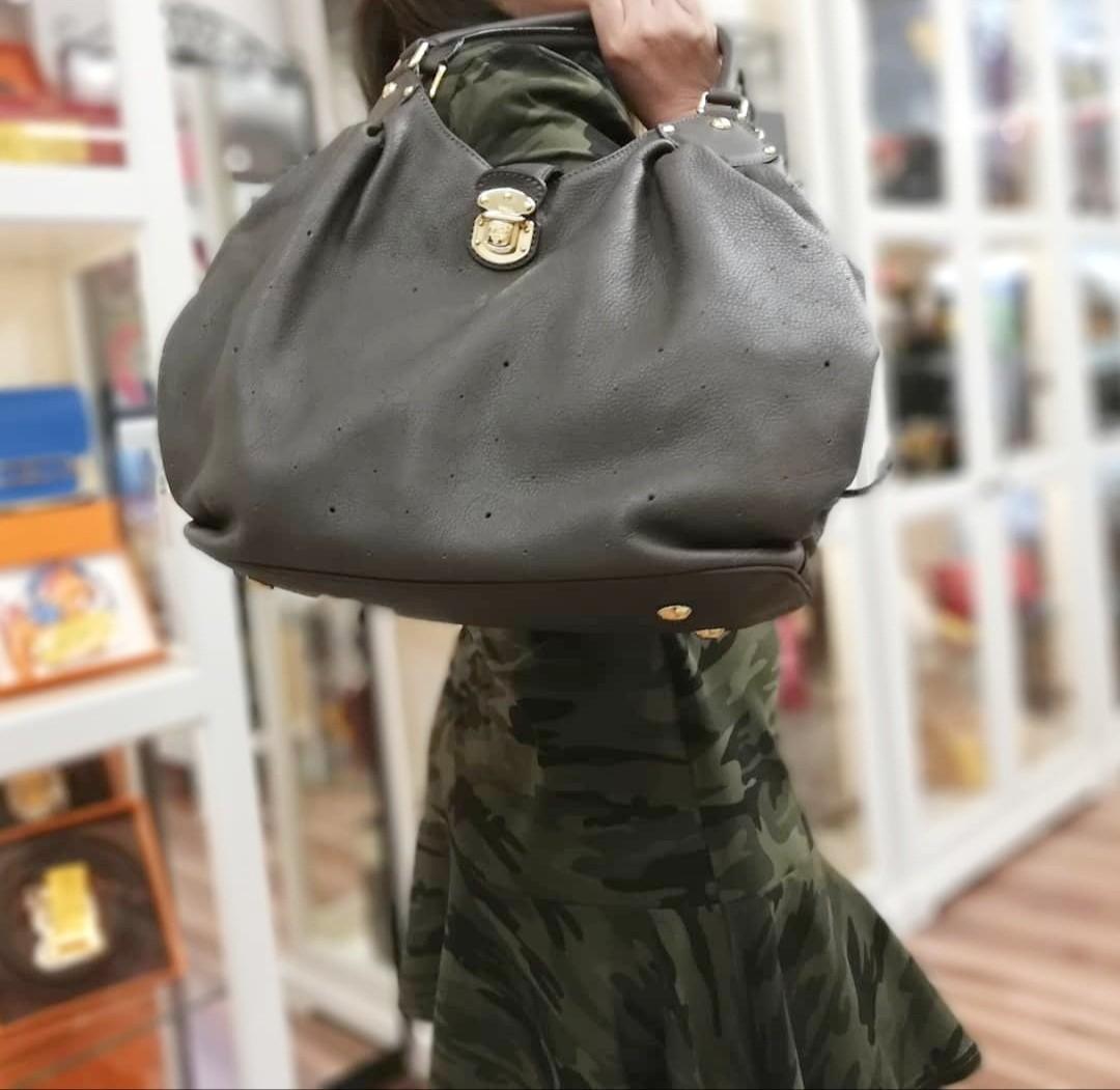 LOUIS VUITTON Mahina Leather L HOBO Large Shoulder Bag