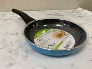（分類：）位於 。 由 ommch120000 提交（商品編號 1089923006，圖片 1）。簡介： 。