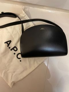 （分類：）位於 。 由 yolooooooo_t 提交（商品編號 1089956163，圖片 1）。簡介： 。