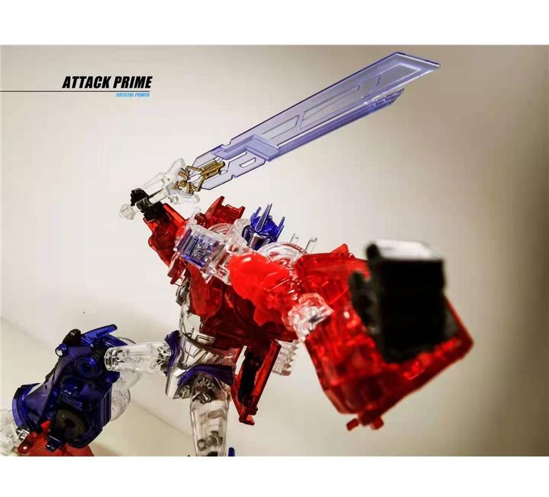 APC Toys APC-001 Attack Prime TFP Optimus Prime Shattered Glass