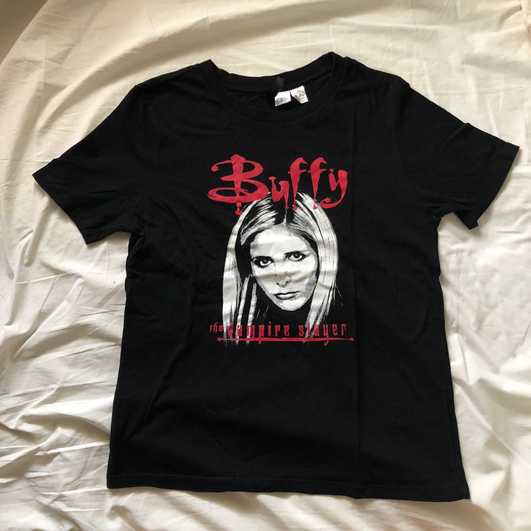 Buffy h m tshirt Fesyen Wanita Pakaian Wanita Atasan di Carousell