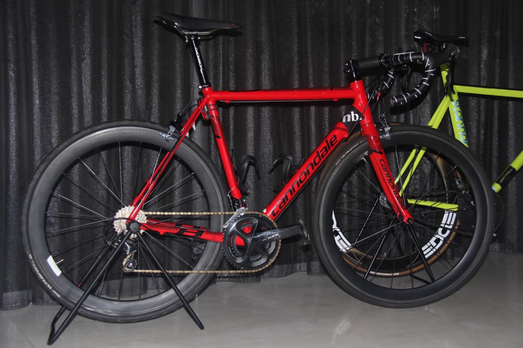 Cannondale CAAD8 Ultegra Carbon Wheelset Sports Equipment