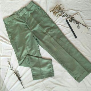 celana green mint