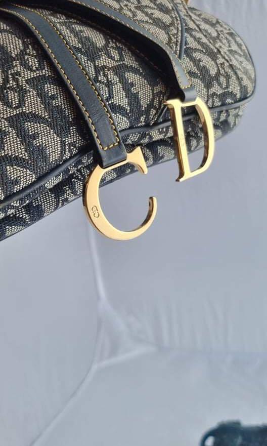 CHristian Dior Saddle bag, Announcements on Carousell