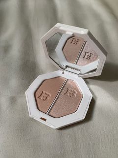 （分類：）位於 。 由 yanneskey 提交（商品編號 1089895373，圖片 1）。簡介： 。