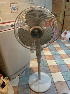(Category: ) located in . Submitted by j.elle123 (Listing ID 1089944564, Image 1). Description: .