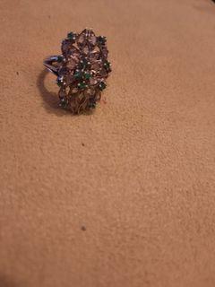 Genuine Emerald-studded Silver ring with very tiny rosecut diamonds