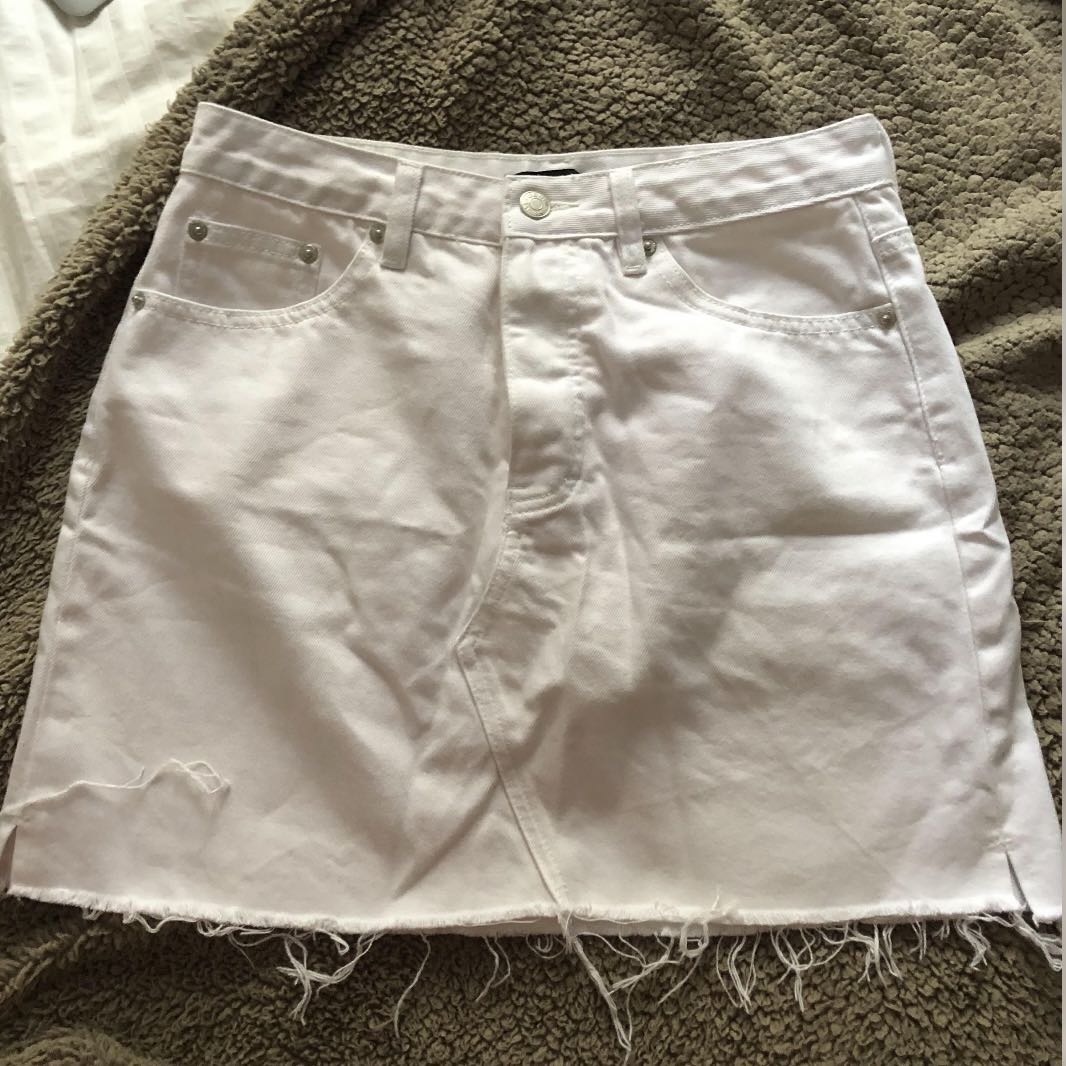 Glassons ripped best sale denim skirt