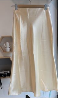 (Category: ) located in . Submitted by j14.closet (Listing ID 1089893500, Image 1). Description: .