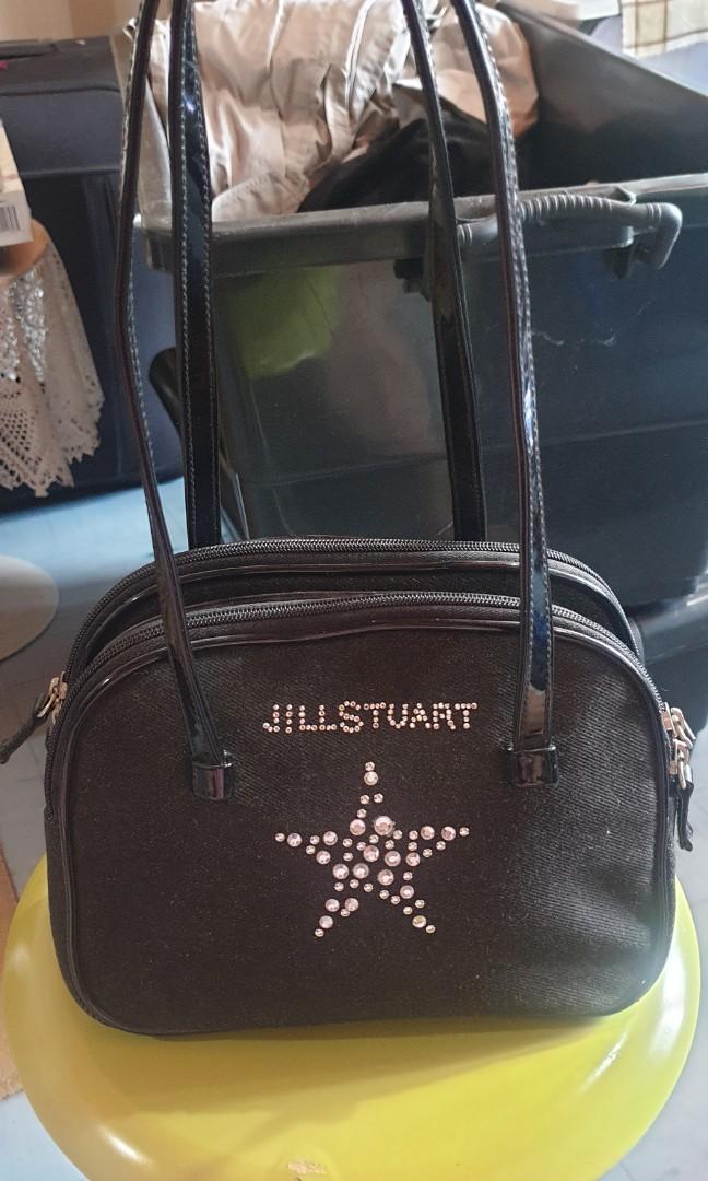 Jill Stuart Dark Demin Shoulder Bag (Category: Luxury Bags & Wallets) located in Quezon City. Submitted by treasurebox1984 (Listing ID 1089869296, Image 2). Description: -Jill Stuart Black Denim Bag with Shiny Star - 2 Zipper compartments, patent black shoulder finish. -Perfect for those that loves small bags with lots of bag space Php 500 + SF RFS: Downsizing Collections 🛵 Mode of Delivery: ✔Grab ✔Lalamove ✔GO Express ✔Meet Up in Circle C (To B