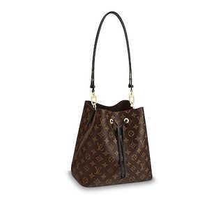 (Category: ) located in . Submitted by Femmeboutique (Listing ID 1089898051, Image 1). Description: .