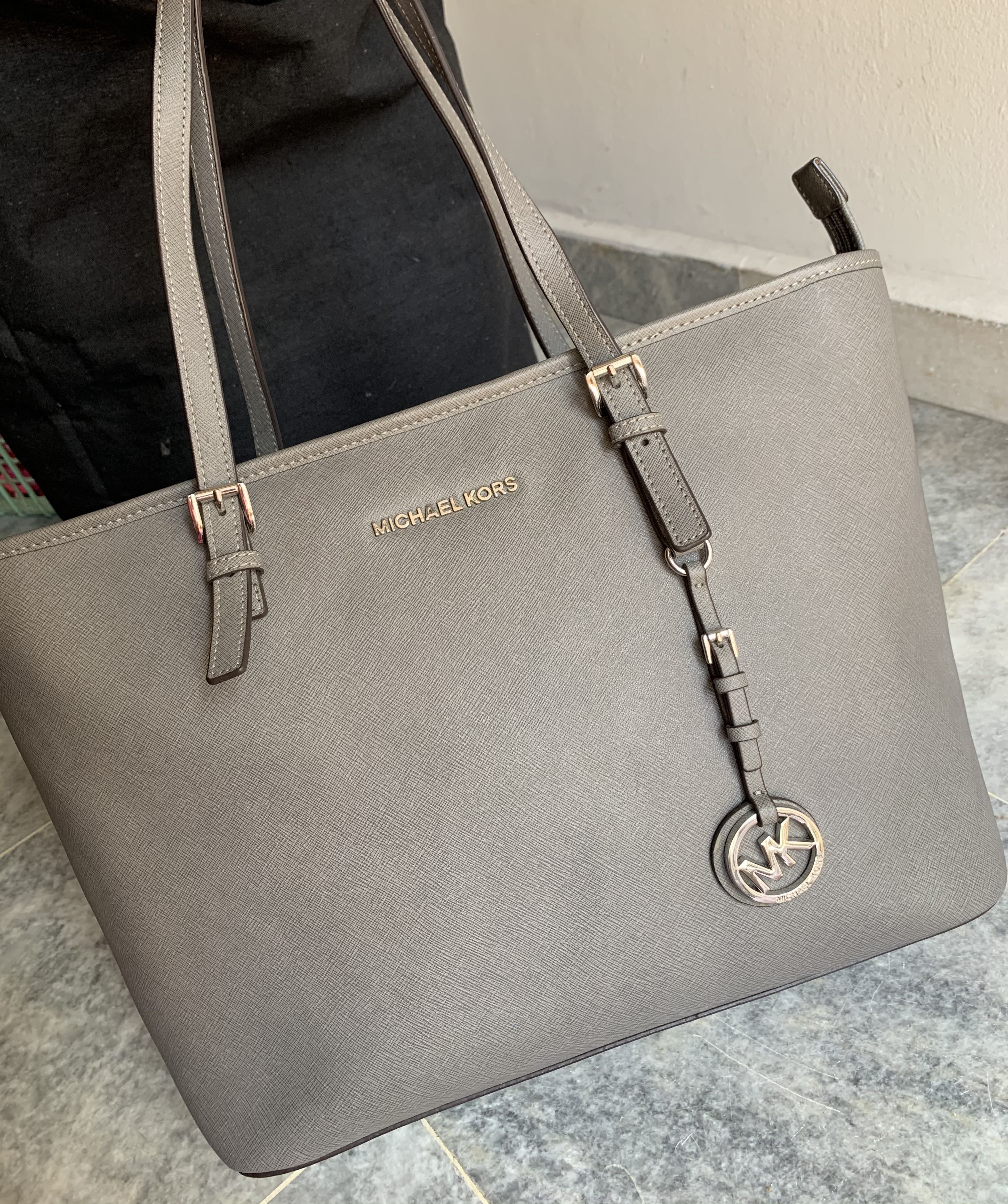 Michael kors jet set sales tote grey