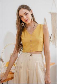 Mustard sleeveless top lovet