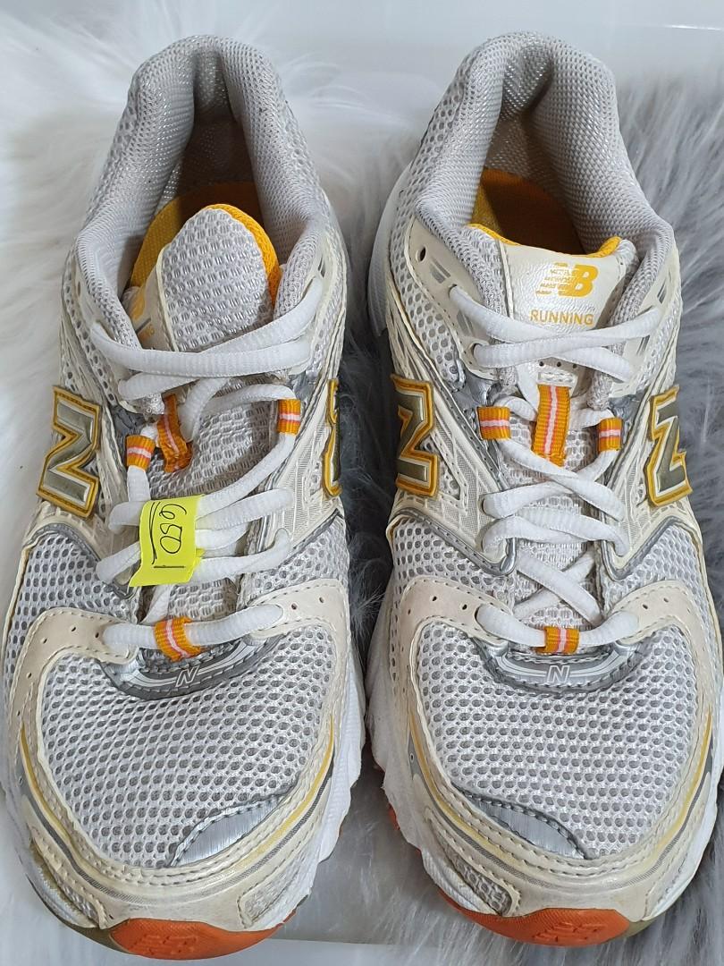 Women's new balance 1225 top