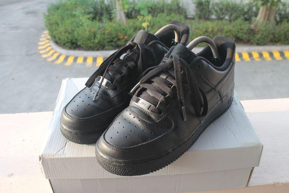 af1 low triple black