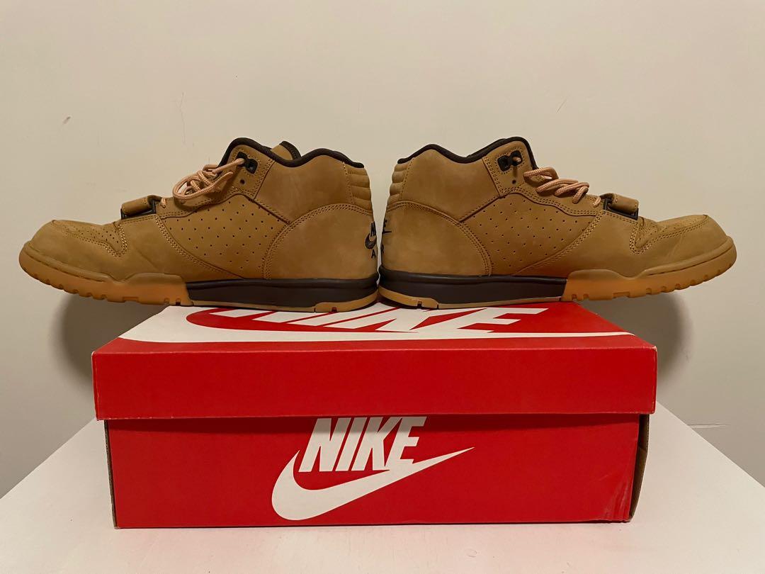 nike trainer premium