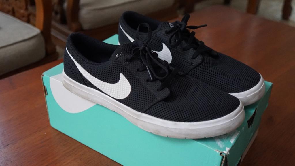 Sepatu nike sb portmore top