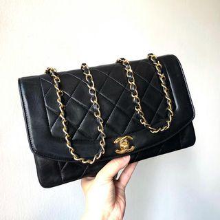 [ON CONSIGNMENT] Authentic Chanel Vintage Diana Flap Bag w 24K gold hardware