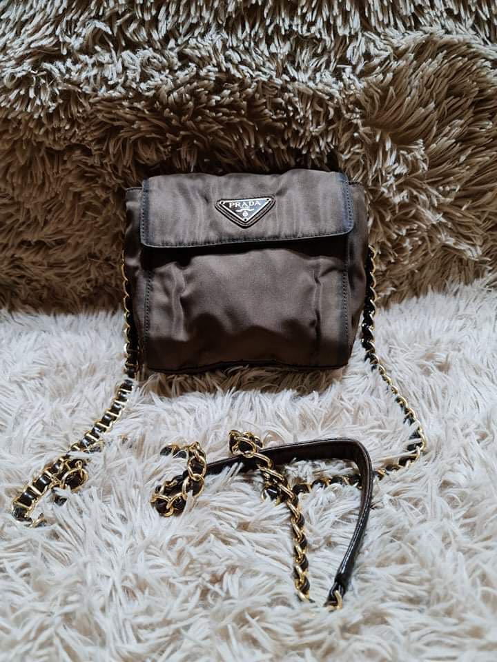prada chain sling bag