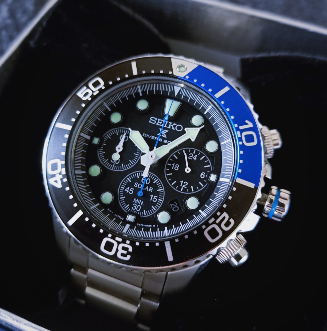 Seiko Batman Solar Chronograph Quartz Dive Watch SSC017P1, Men's Fashion,  Watches & Accessories, Watches on Carousell
