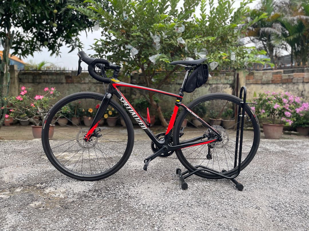 Velo specialized best sale roubaix 2018