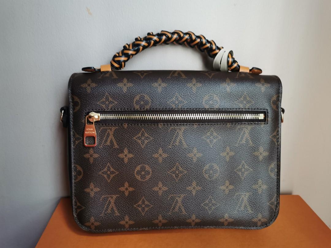 BANANANINA - LOUIS VUITTON Monogram Braided Pochette Metis