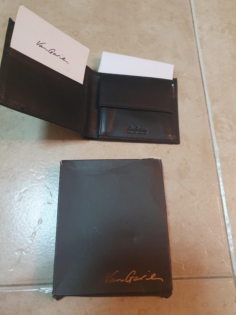 Van Garie leather wallet Men s Fashion Watches Accessories