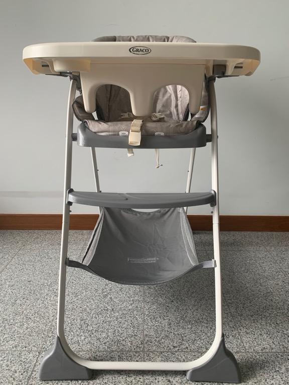 VERY GOOD CONDITION Graco Slim Snacker 2 in 1 High Chair Whisk