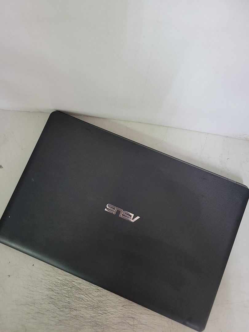 ASUS X552M Quar core Laptop 15'inch SSD 120G nvidia 920m DVD Webcam ...