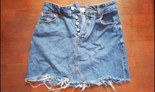 (Category: ) located in . Submitted by jem.jam (Listing ID 1090037390, Image 1). Description: .