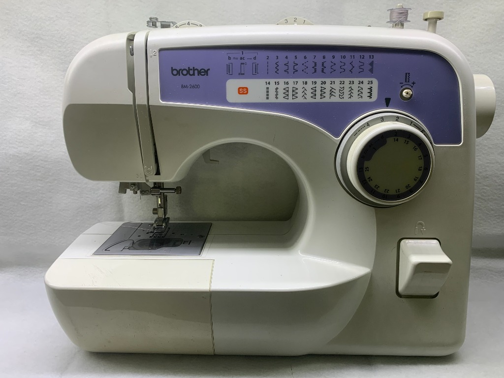 Brother BM2600 Sewing Machine, Hobbies & Toys, Stationery & Craft