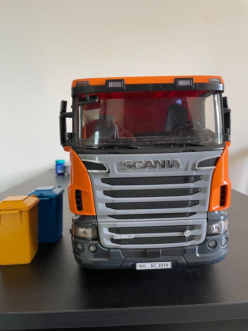 Bruder cargo truck top