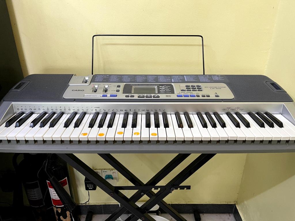 Casio LK 100 Keyboard and Stand Hobbies Toys Music Media