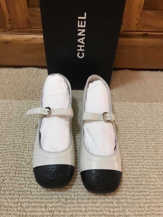 Chanel Mary Janes 2021, Women's Fashion, Footwear, Flats & Sandals on ...
