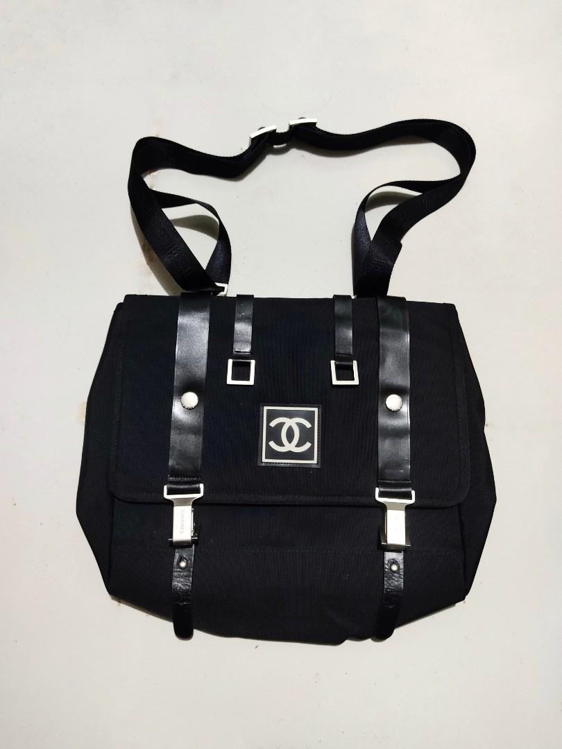 Chanel VIP Bag Two-way (Category: Sling Bags) located in Alaminos. Submitted by benta_stashed (Listing ID 1090035904, Image 1). Description: Chanel VIP bag two-way.