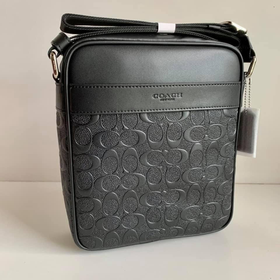 Coach flight bag hotsell mens