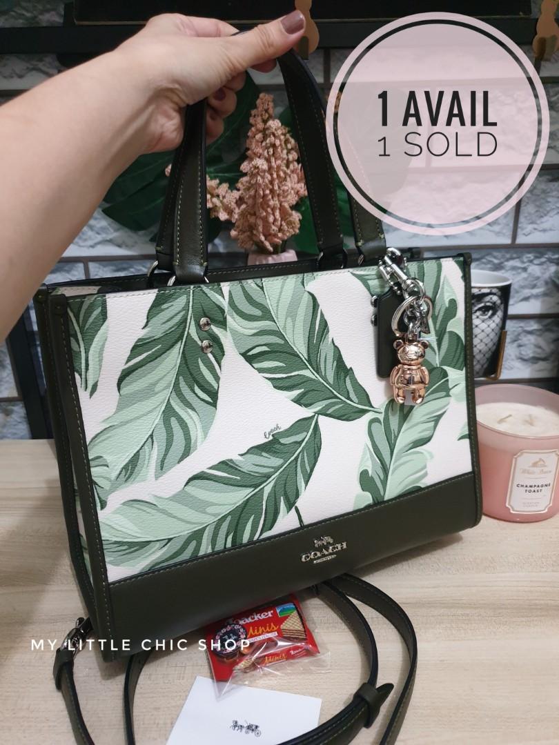 Coach dempsey carryall 2025 with banana leaves print