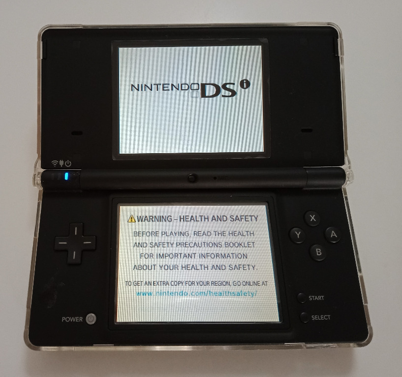 DSi, TWL-001(USA), Video Gaming, Video Game Consoles, Nintendo on Carousell