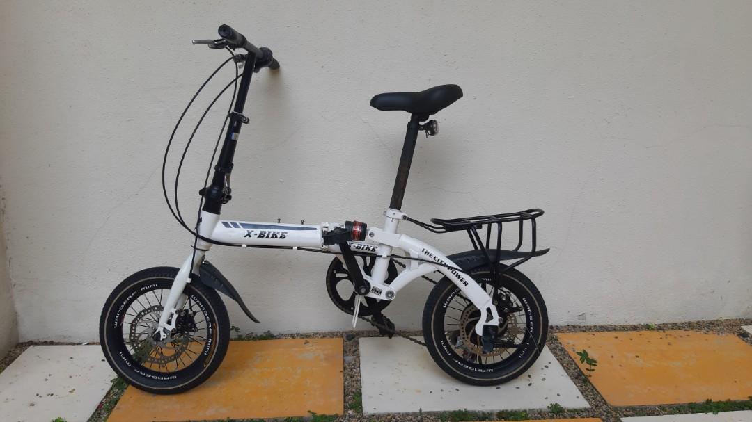 Folding Bike 14 Inch Wheels, Sports Equipment, Bicycles & Parts