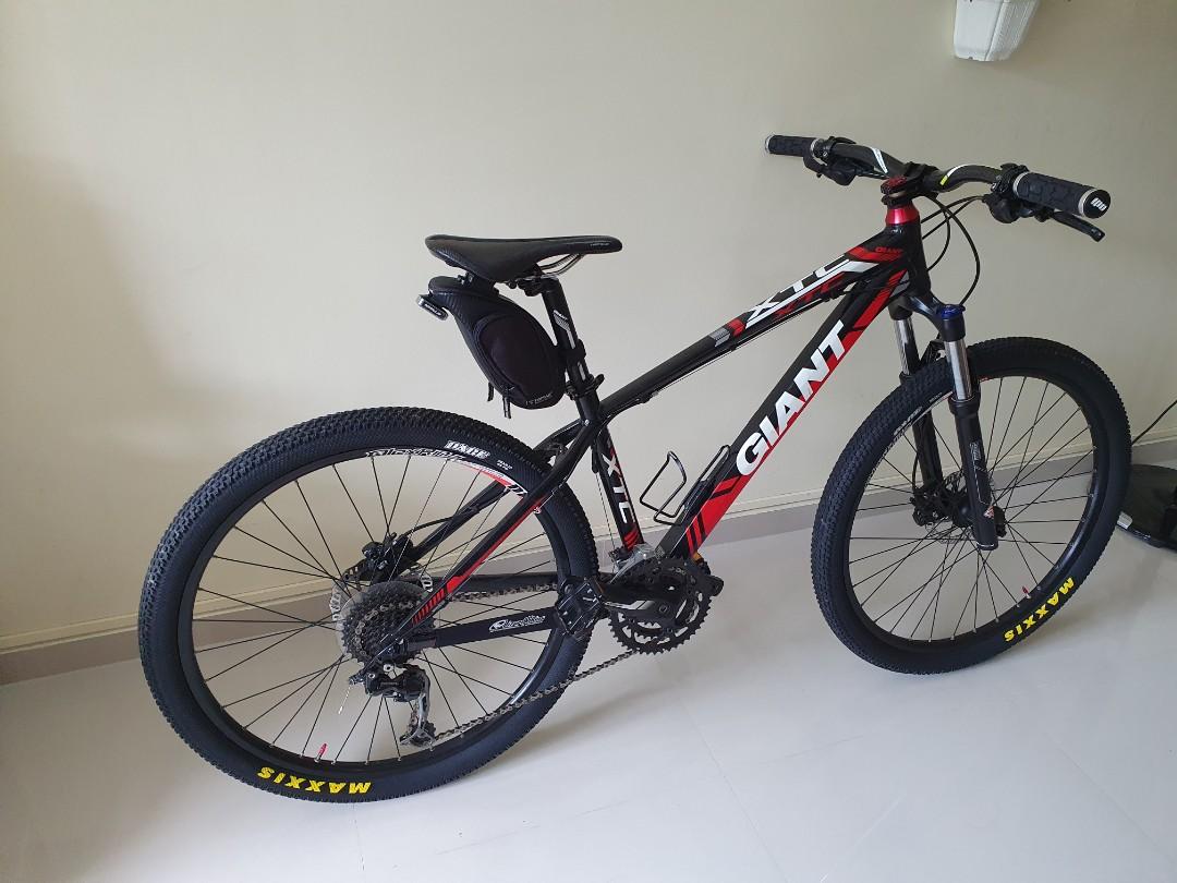 Giant XTC 26" Shimano Deore Groupset and Rockshox XC 30 fork Mountain ...