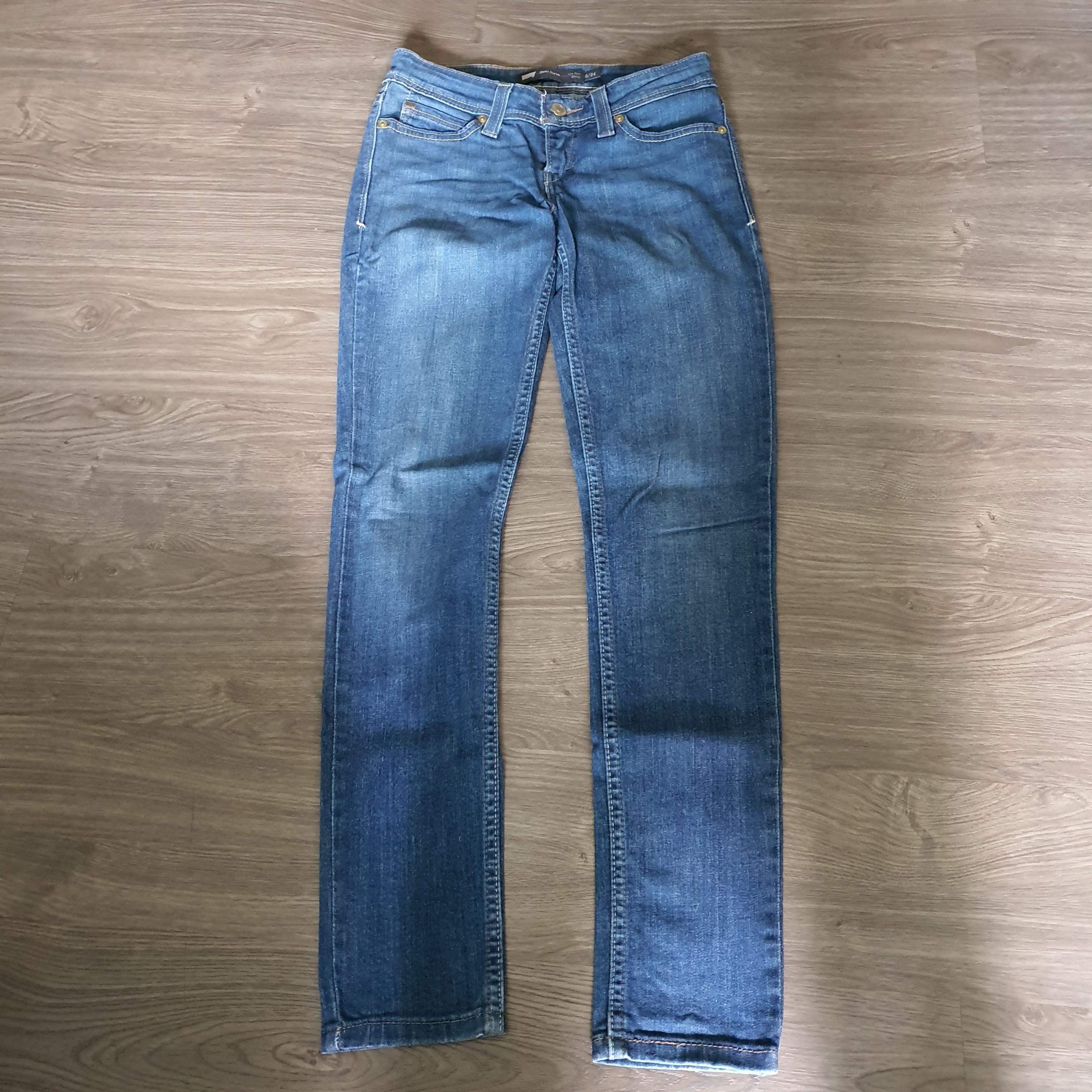 Levi's Demi Curve Low Rise Skinny Jeans, Women's Fashion, Bottoms, Jeans &  Leggings on Carousell