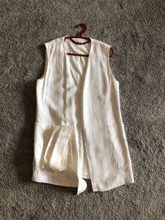 (Category: ) located in . Submitted by ninetenpreloved (Listing ID 1090040899, Image 1). Description: .