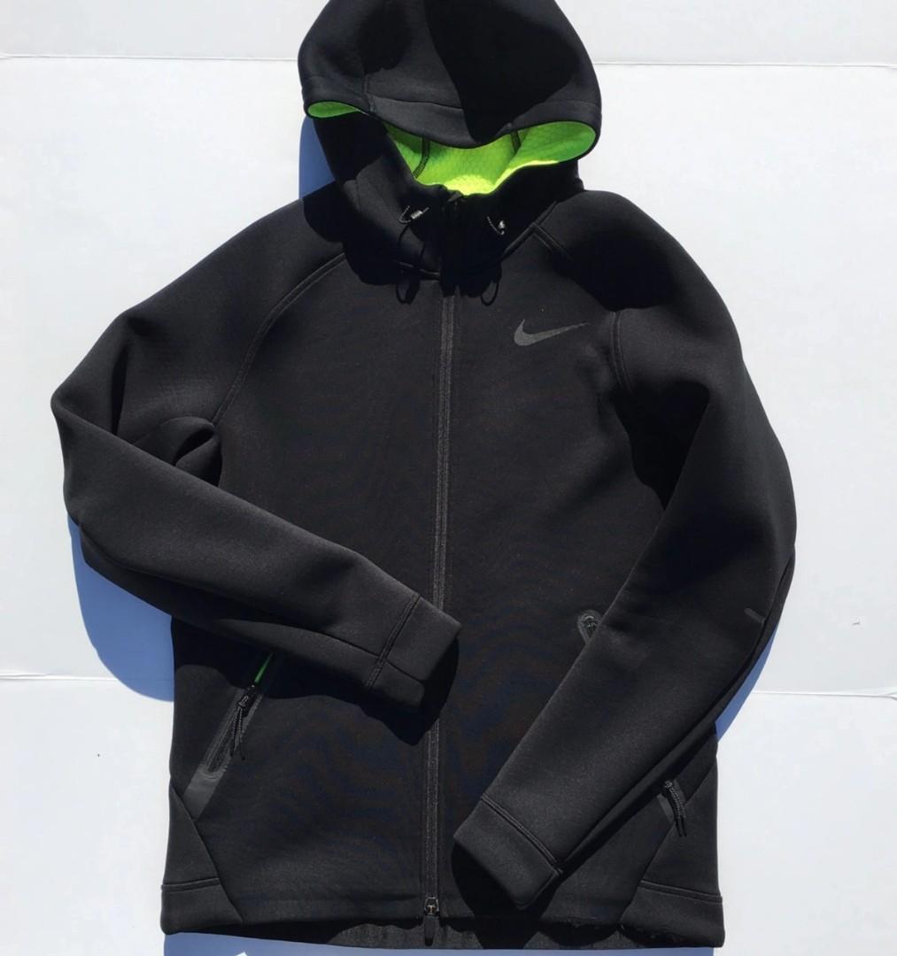 Nike therma hotsell sphere hoodie