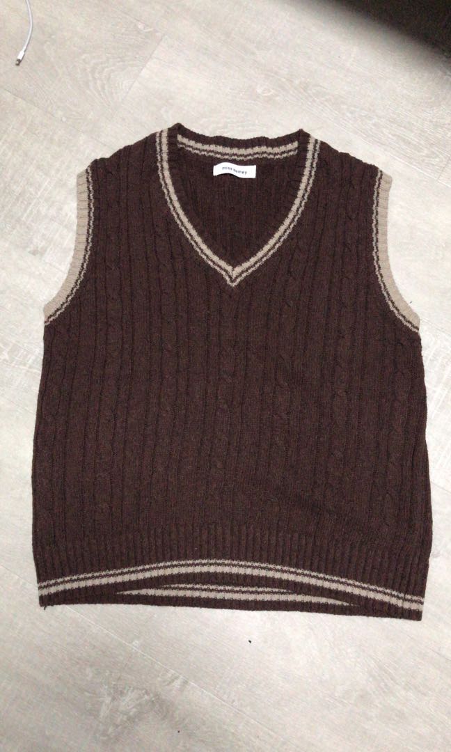 brown vest top